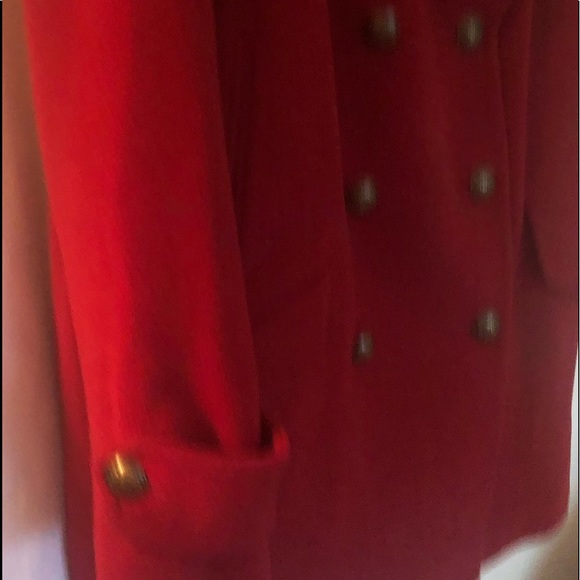 Women’s Red Larry Levine coat - Picture 4 of 10